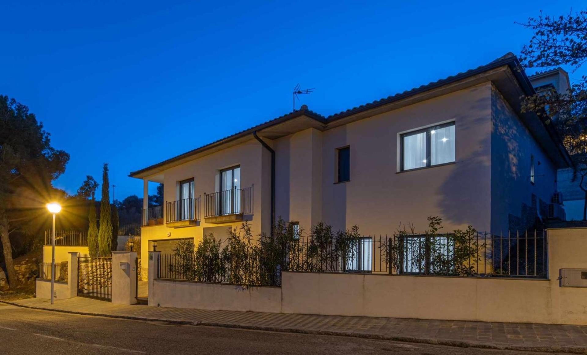 Jouvacations Villa Domenec Figueres  Zewnętrze zdjęcie