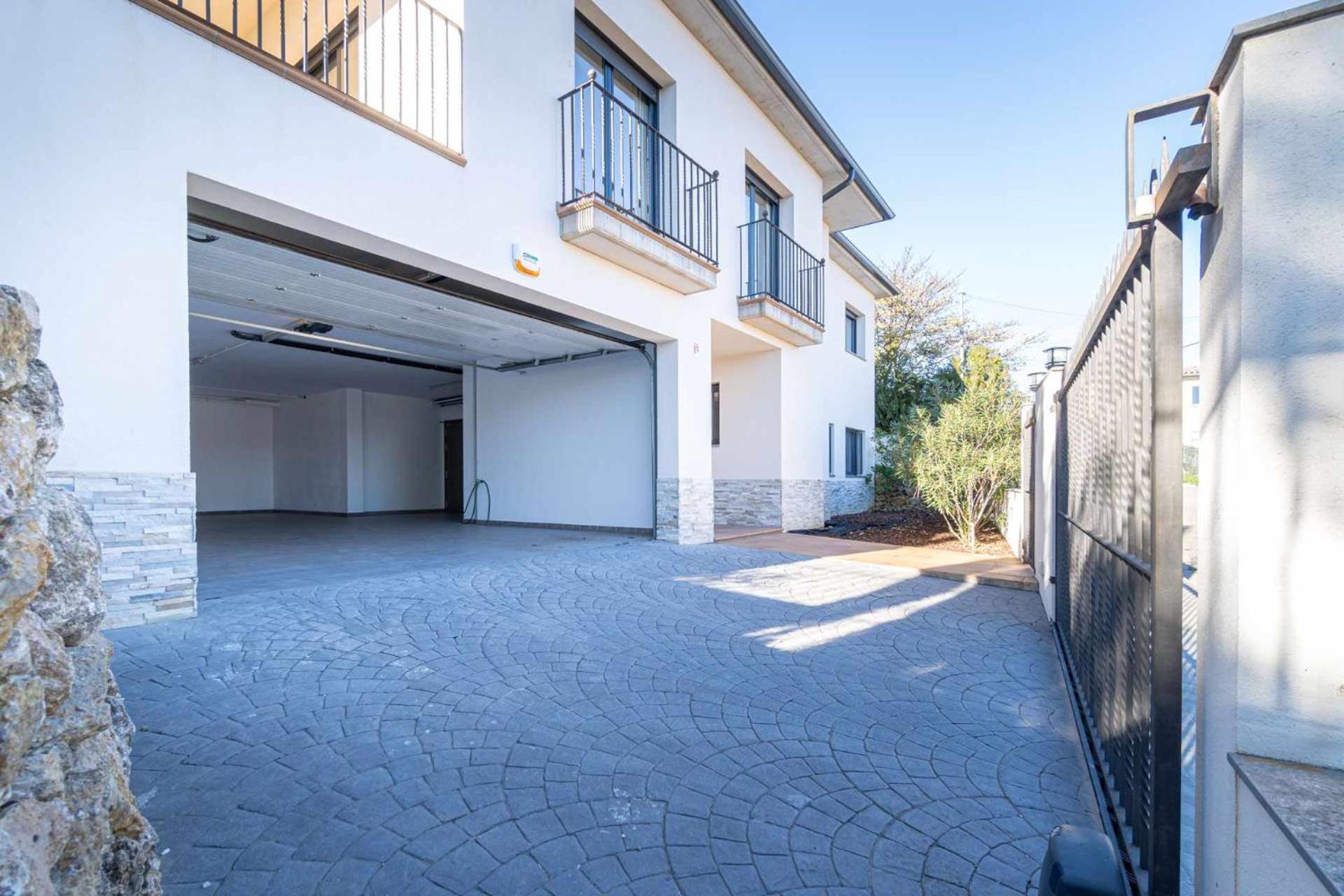 Jouvacations Villa Domenec Figueres  Zewnętrze zdjęcie