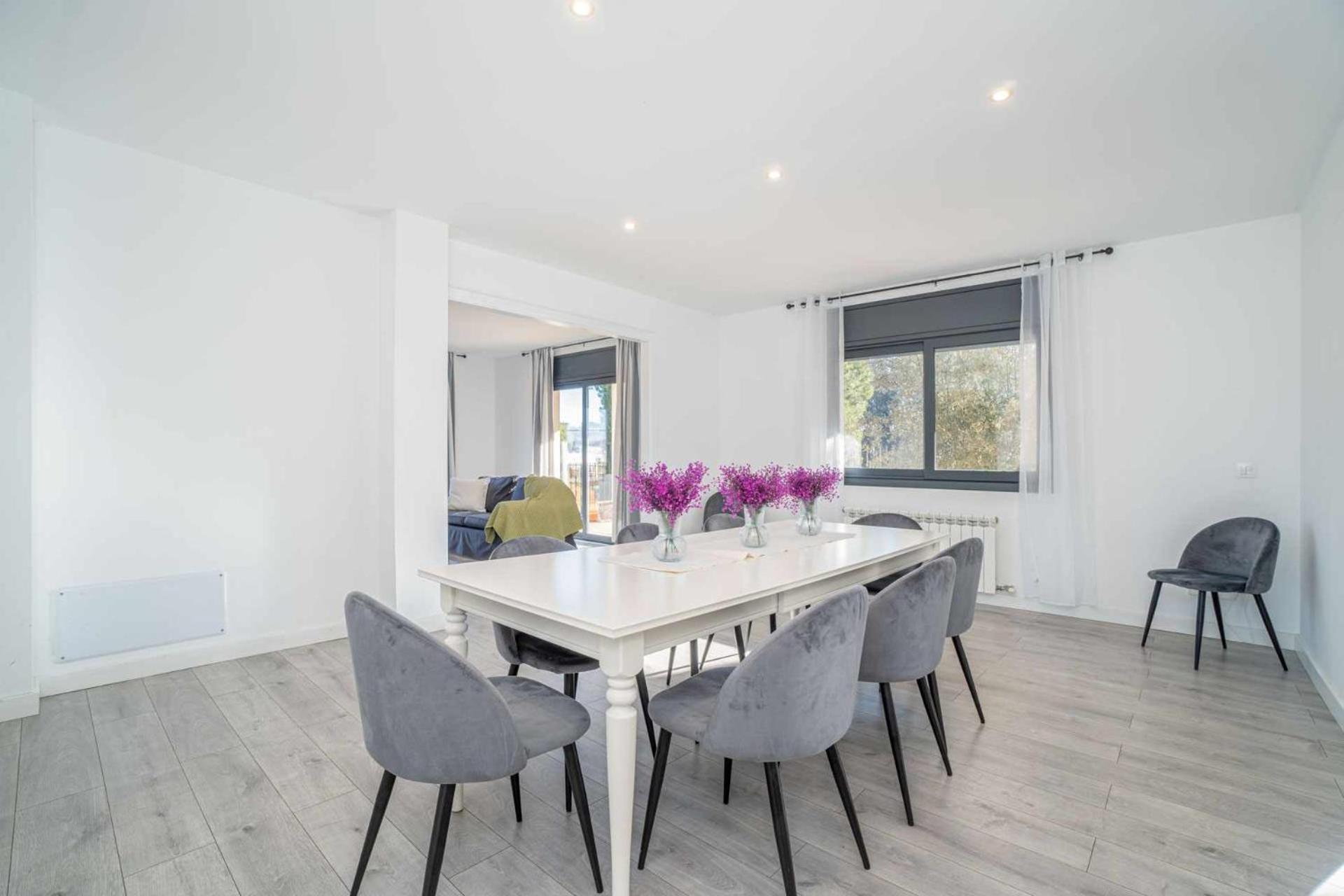 Jouvacations Villa Domenec Figueres  Zewnętrze zdjęcie