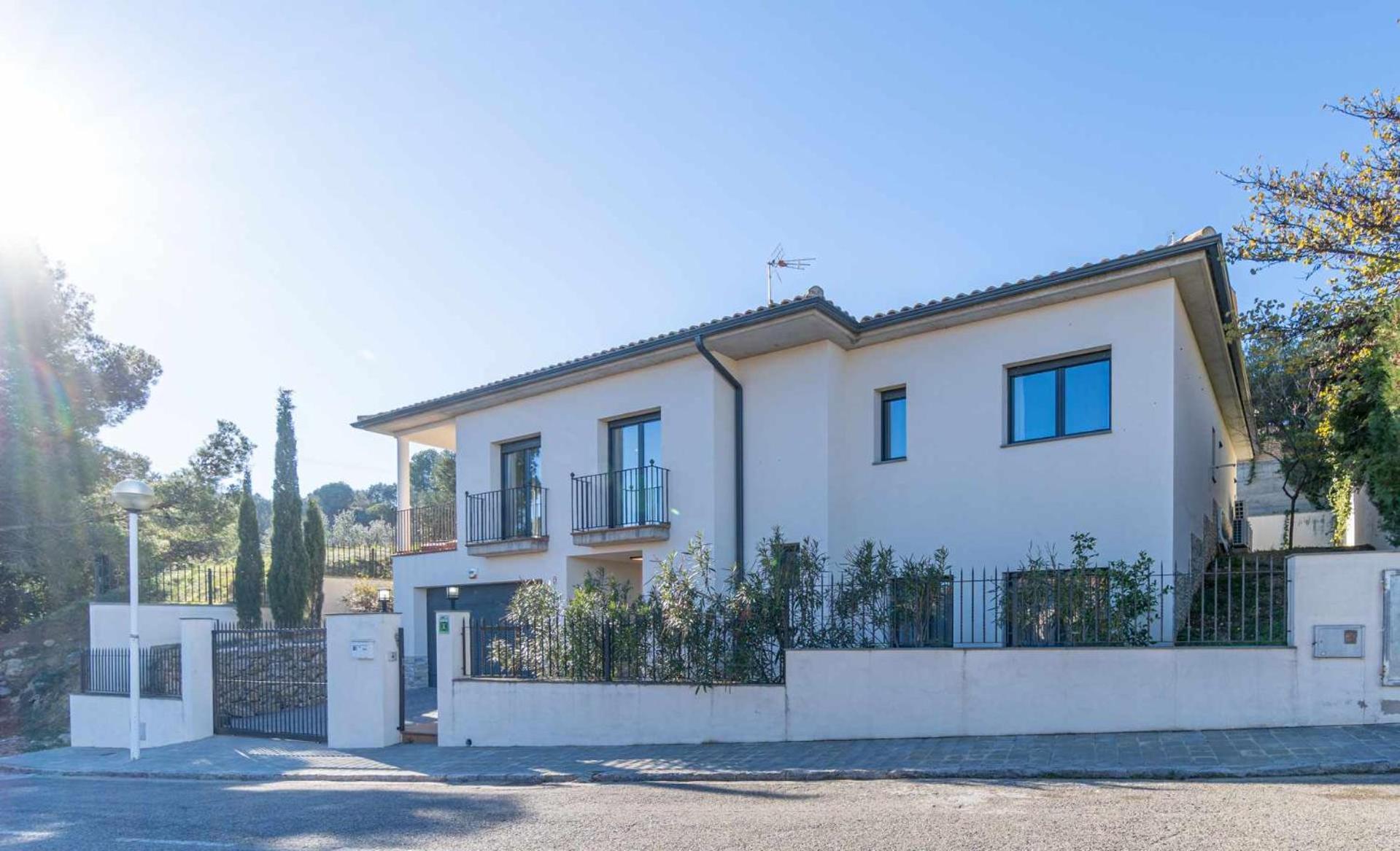 Jouvacations Villa Domenec Figueres  Zewnętrze zdjęcie